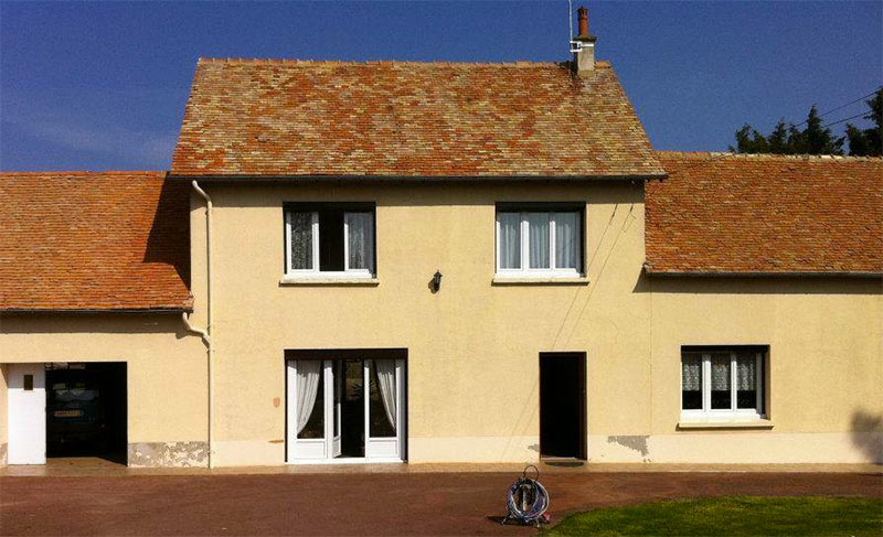 Ravalement, bardage façade - Ets GHECHAM COUVREUR : nettoyage, démoussage et peinture façade Pose de bardage bois, acier ... sur le Mans, Évron … la Sarthe (72)